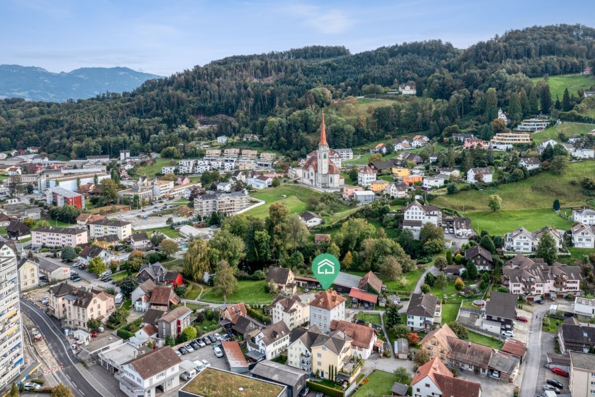 Renovierte 4-Zimmer-Wohnung an zentraler und ruhiger Lage - Bild 12
