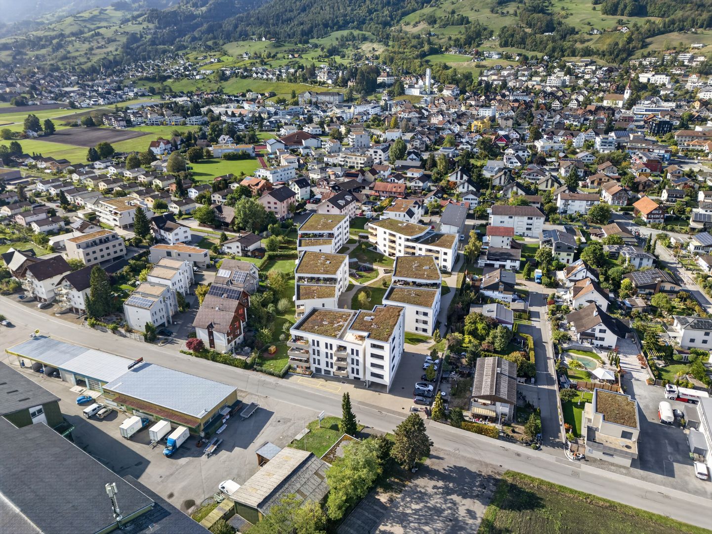 Moderne Erdgeschosswohnung mit privatem Gartenanteil an ruhiger Lage - Bild 9