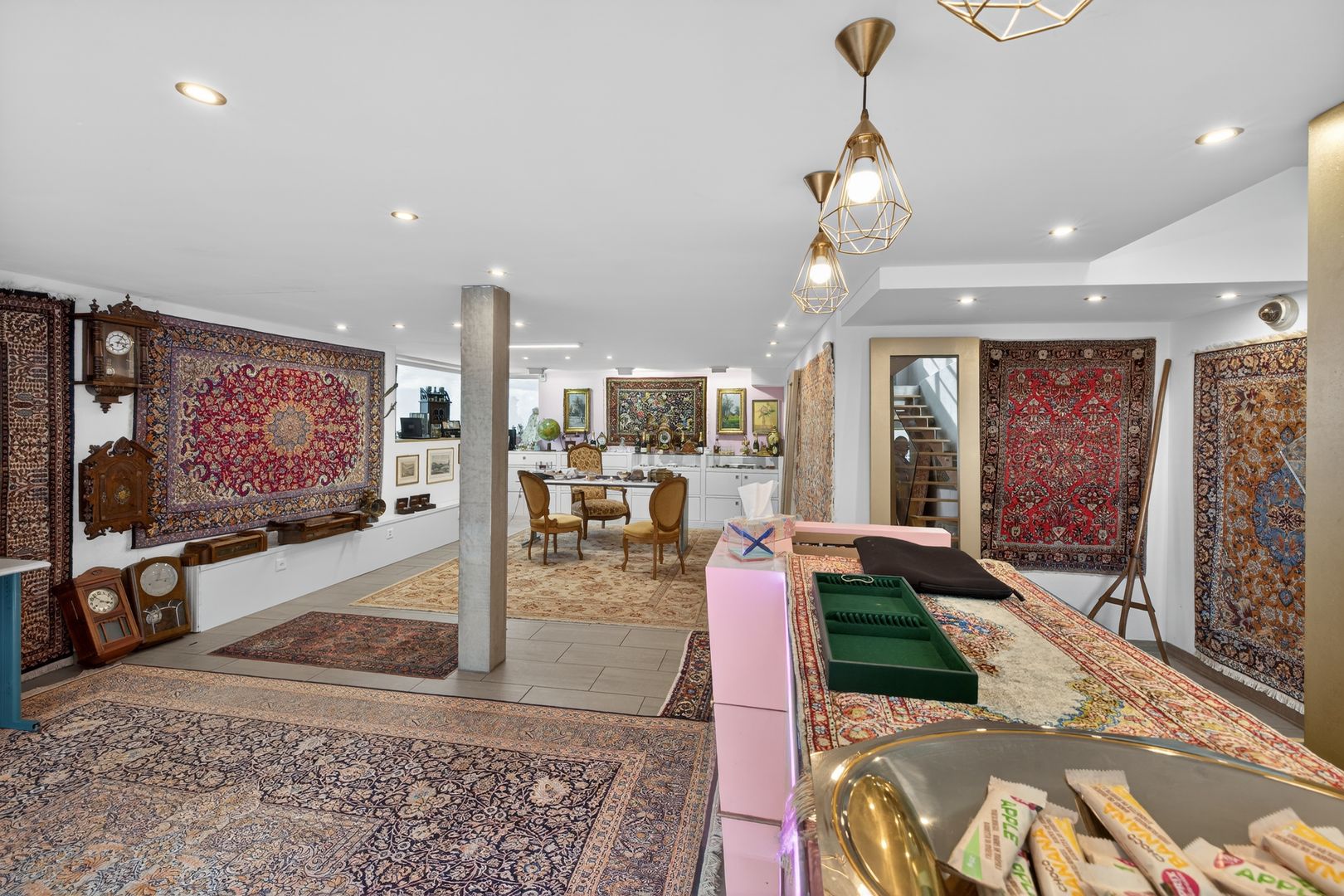 Attraktives Wohn- und Geschäftshaus an Bestlage - Bild 2