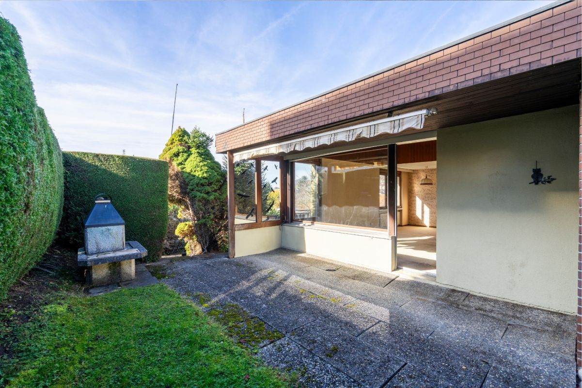 Arbeiten und Wohnen unter einem Dach - freistehendes Einfamilienhaus mit Potenzial - Bild 8