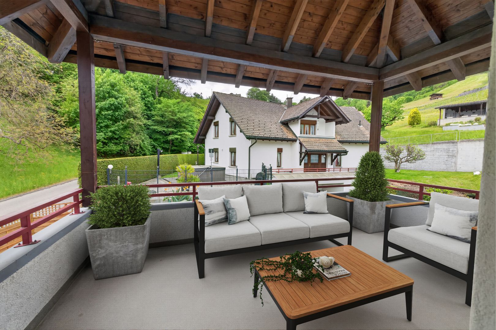 Charmantes Landhaus mit Aussenpool und Autohalle für 4 Personenwagen - Bild 6