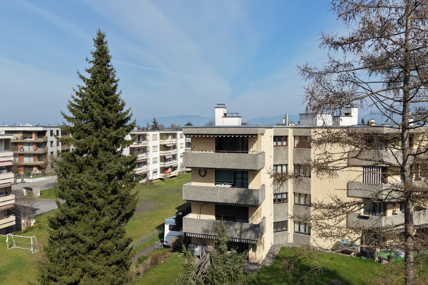 Wohnen über den Dächern von Widnau, mit sonniger Terrasse und Panoramablick - Bild 12