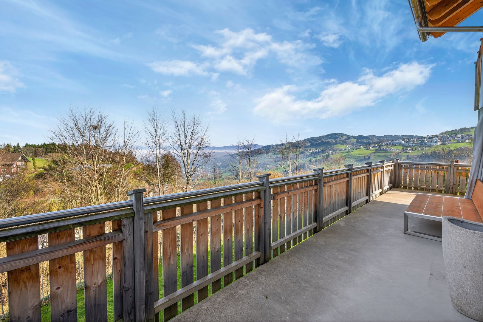 Neuwertiges Einfamilienhaus mit Seesicht - Bild 6