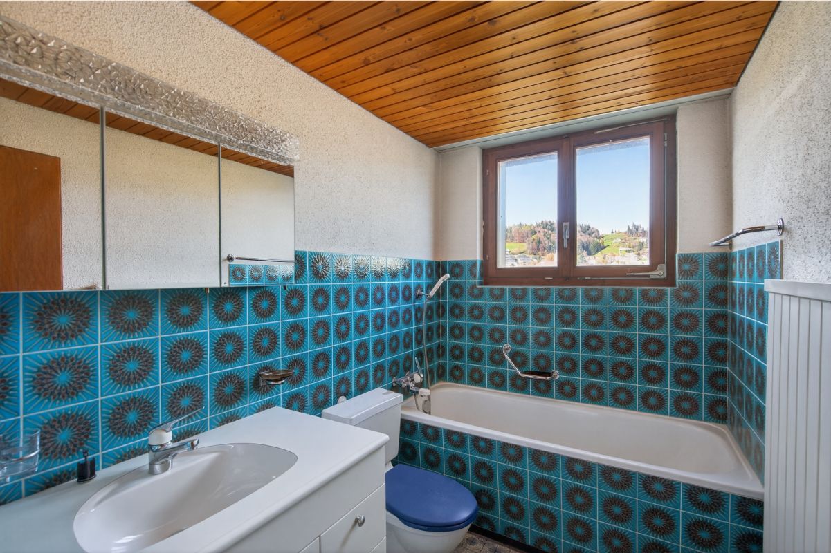 Arbeiten und Wohnen unter einem Dach - freistehendes Einfamilienhaus mit Potenzial - Bild 7