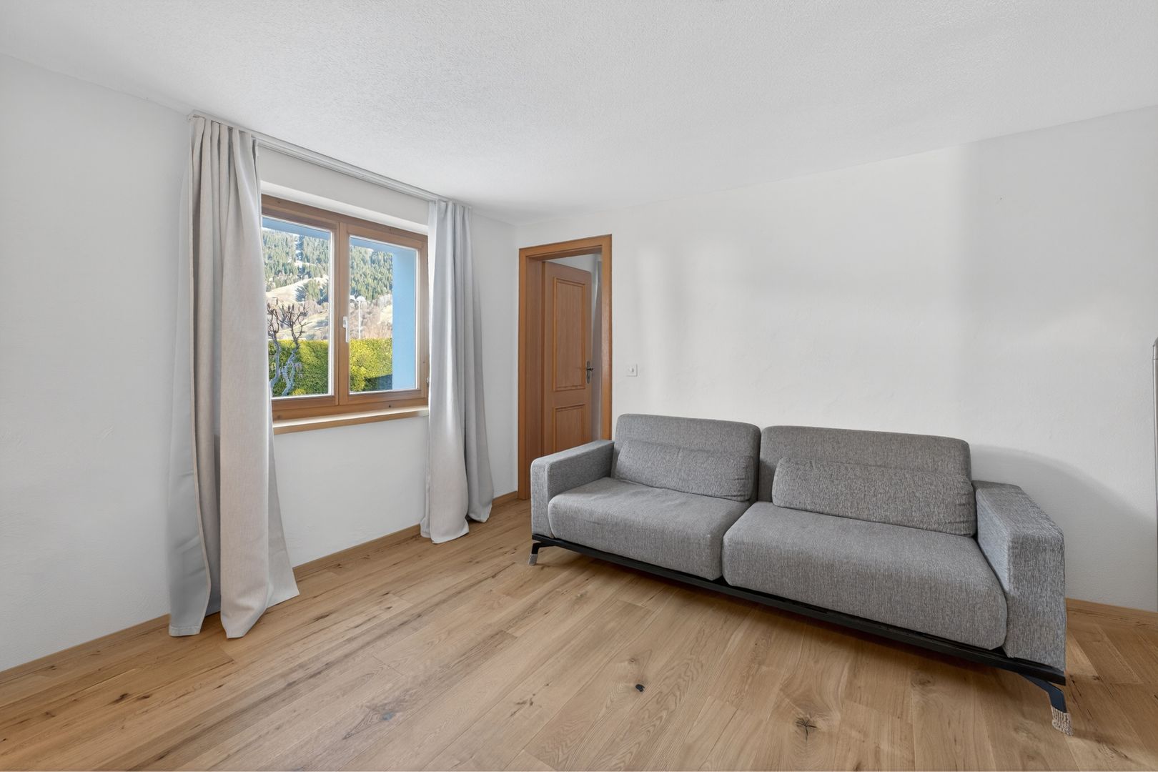 Gemütliche Zweitwohnung mit Blick auf Gotschna und Madrisa - Bild 4