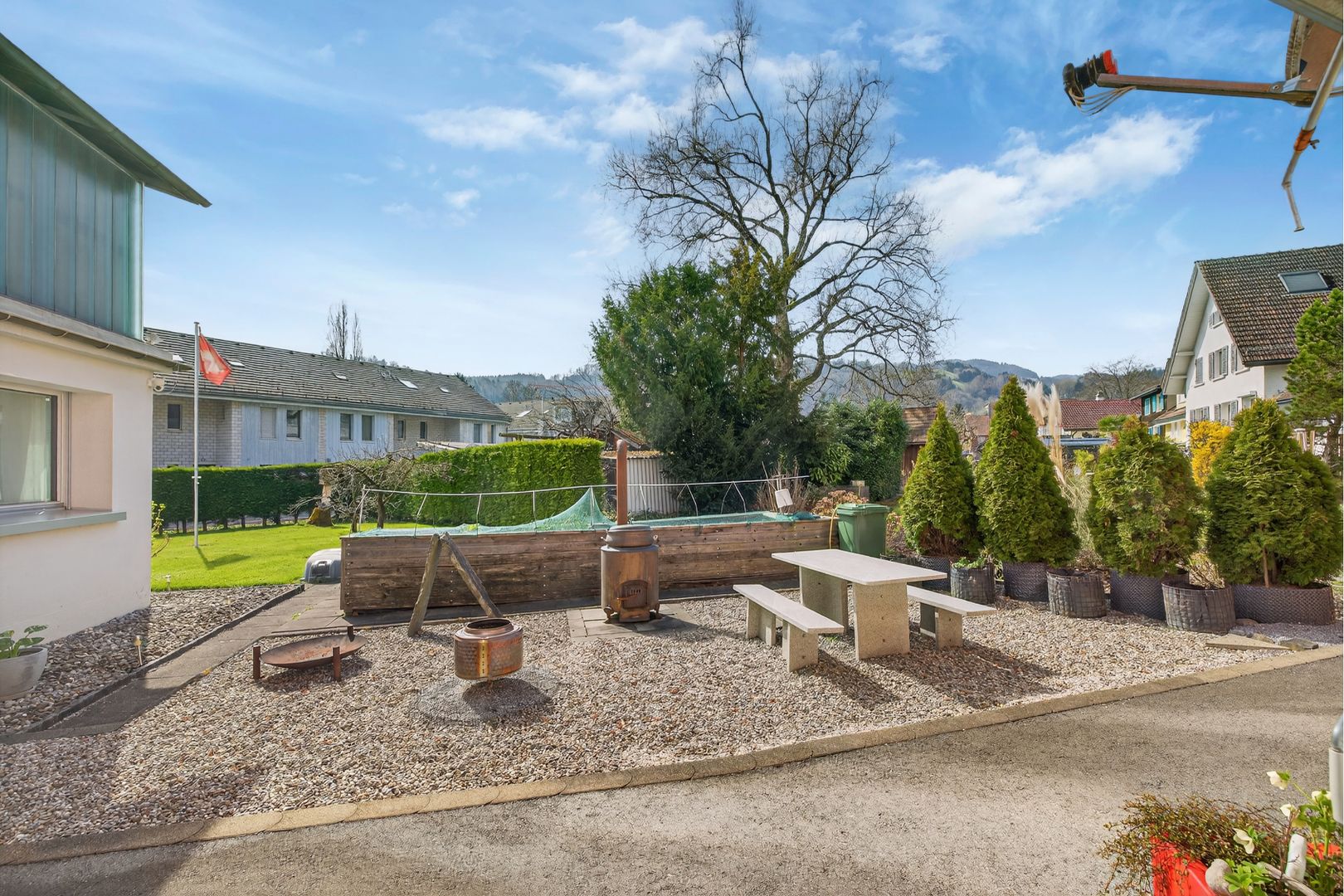 Ein Zuhause mit Herz und Perspektive: flexible Nutzung, Ausbaupotenzial und grosser Garten - Bild 11