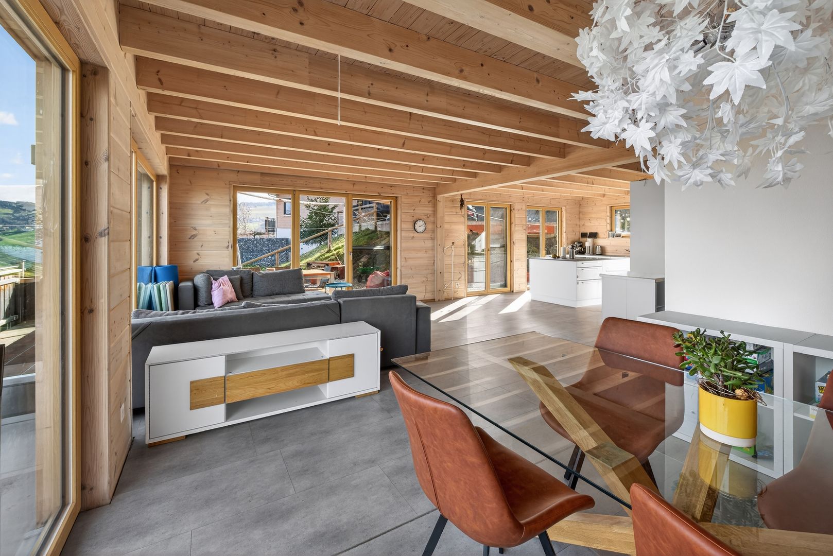 Neuwertiges Einfamilienhaus mit Seesicht - Bild 3