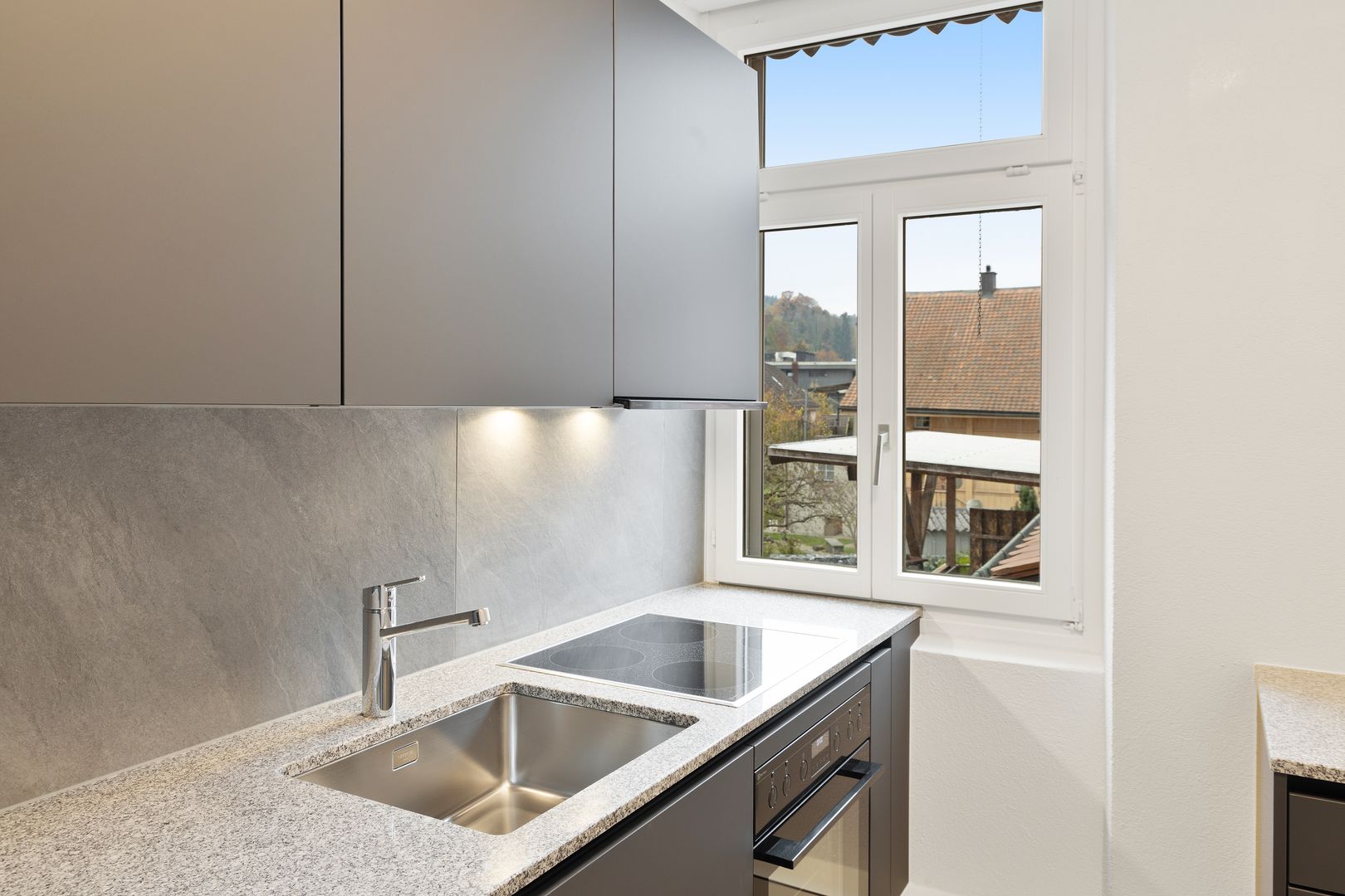 Renovierte 4-Zimmer-Wohnung an zentraler und ruhiger Lage - Bild 4