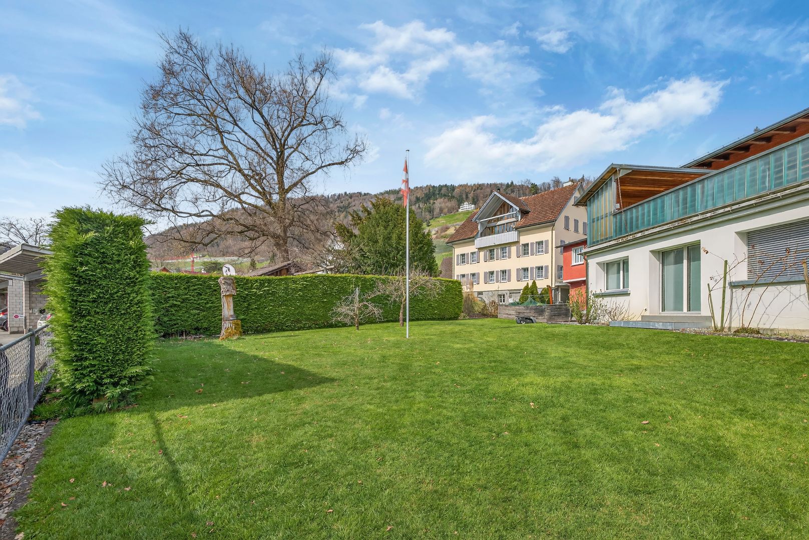 Mehr als nur Wohnen: Atelier, Werkstatt und Einliegerwohnung - perfekt kombiniert - Bild 10