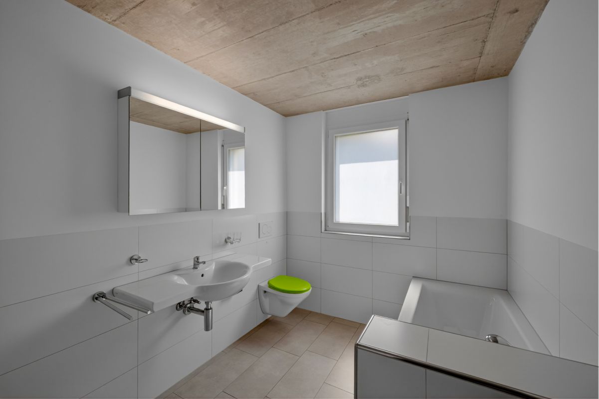 Modernes Wohnen mit Bodenseeblick und schönem Garten - Bild 7