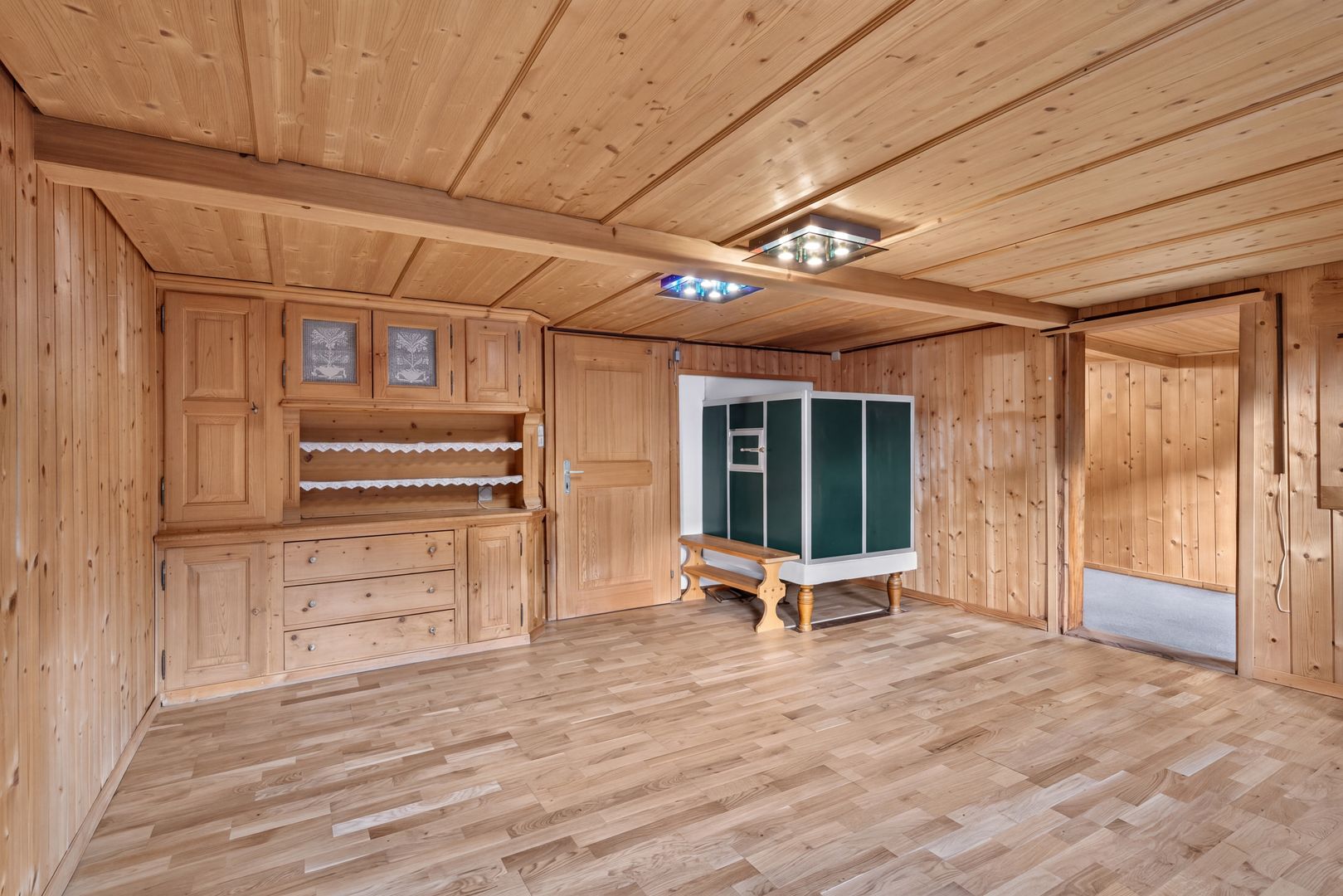Charmantes Strickbau-Einfamilienhaus mit Wintergarten im Prättigau - Bild 2