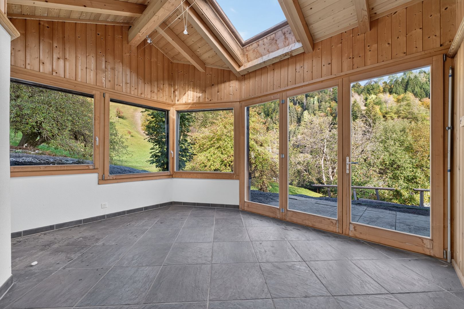 Charmantes Strickbau-Einfamilienhaus mit Wintergarten im Prättigau - Bild 9